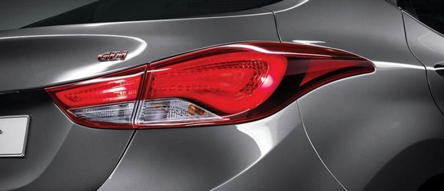  Hyundai Avante 2014 года  (фото 20 из 24)